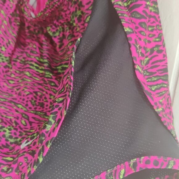 Nike Womens Active Running Short with brief and Dri Fit. Pink Animal Print. Sz S - Picture 5 of 5